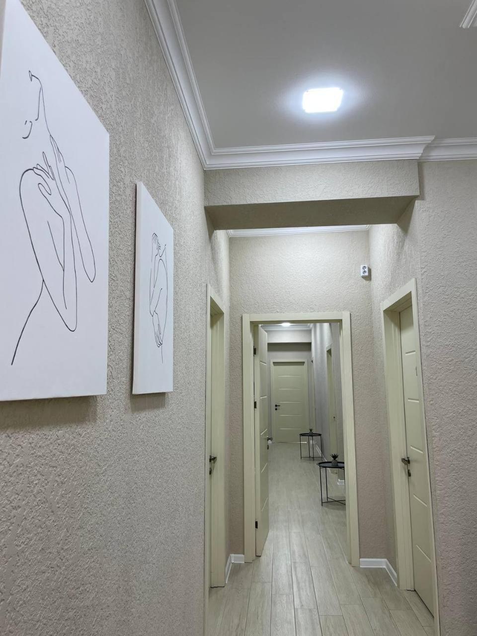 Guest House Nima Kutaisi Esterno foto